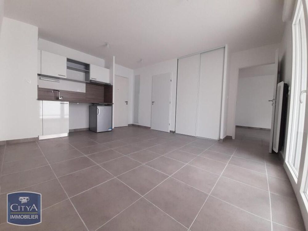 location Appartement - 2 pièce(s) - 35 m² Nîmes (30000)