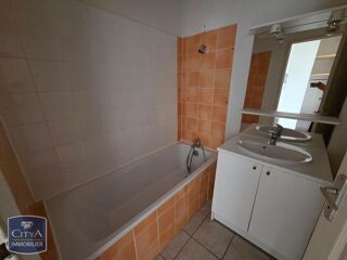  Appartement à louer 3 pièces 57 m²