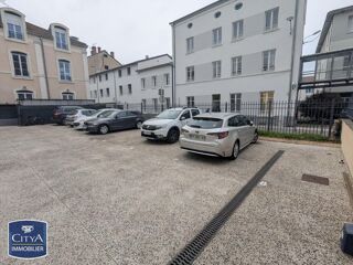 location Parking / Garage Givors (69700)