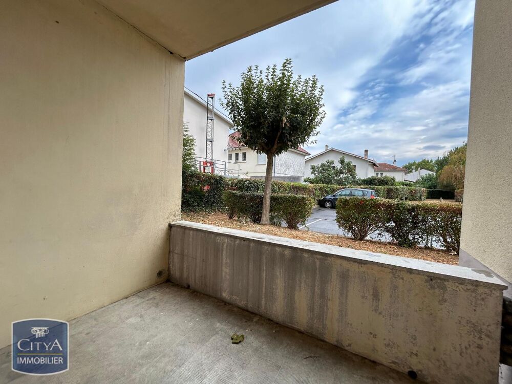 À LOUER : Agréable appartement T2 situé à TARBES, avec p....