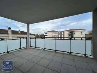  Appartement à louer 3 pièces 61 m²