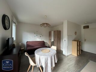  Appartement à louer 1 pièce 25 m²