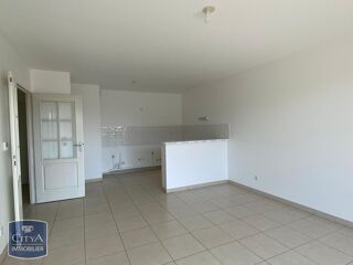  Appartement à louer 3 pièces 65 m²