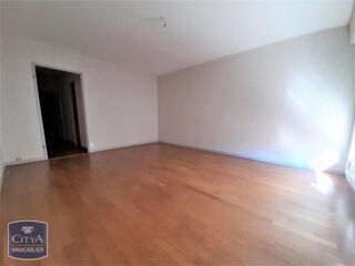  Appartement à louer 2 pièces 44 m²