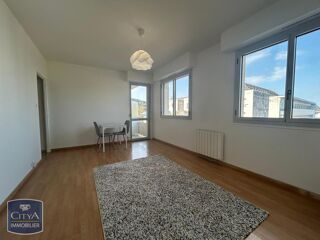  Appartement à louer 1 pièce 32 m²