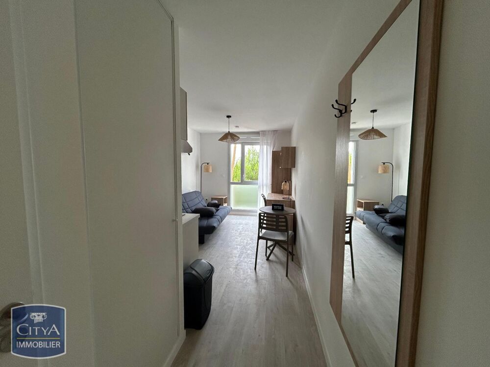 À LOUER : Découvrez ce charmant appartement T1 de SEPTEM....