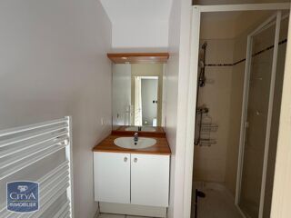  Appartement à louer 2 pièces 38 m²