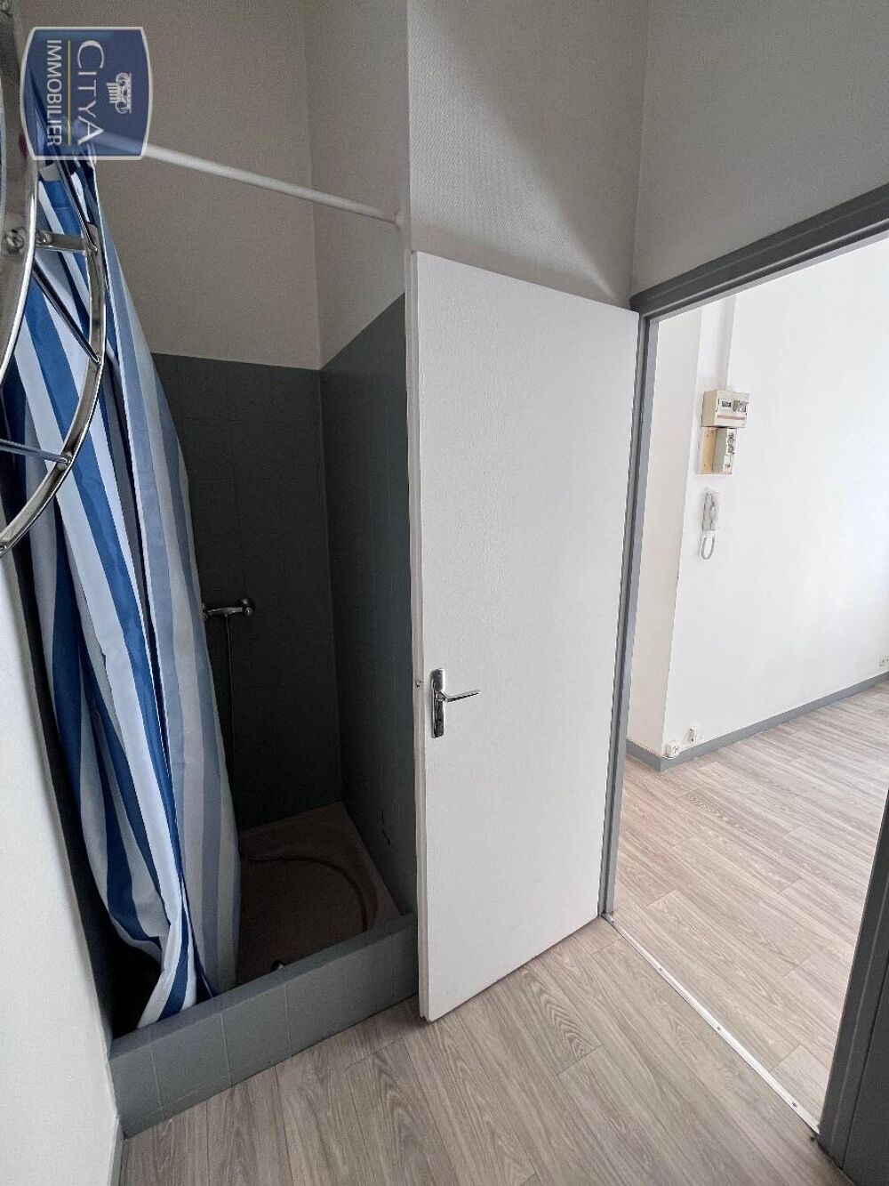 location Appartement - 1 pièce(s) - 21 m² Poitiers (86000)