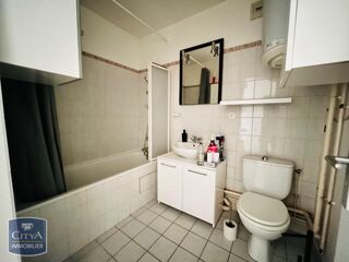  Appartement à louer 1 pièce 31 m²