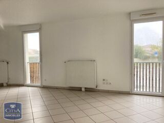  Appartement à louer 3 pièces 70 m²