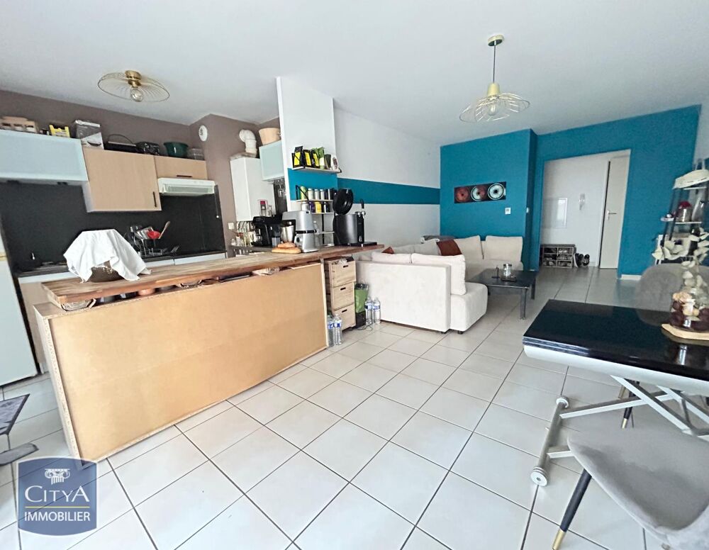 **À LOUER - APPARTEMENT T3 - JOUÉ-LÈS-TOURS CENTRE** Au ....