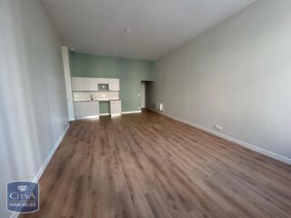  Appartement à louer 3 pièces 82 m²
