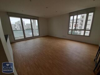 Appartement à louer 5 pièces 108 m²