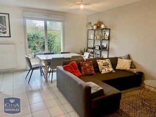  Appartement à louer 4 pièces 75 m²