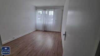  Appartement à louer 3 pièces 98 m²