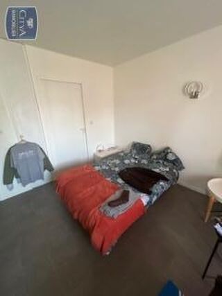  Appartement à louer 2 pièces 33 m²