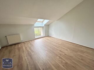  Appartement à louer 4 pièces 98 m²