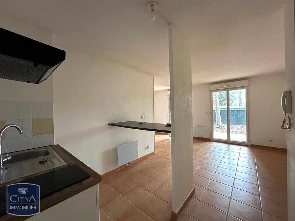 A louer sur Vedène, appartement avec Jardin, proche du c....