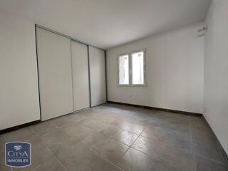  Appartement à louer 2 pièces 37 m²