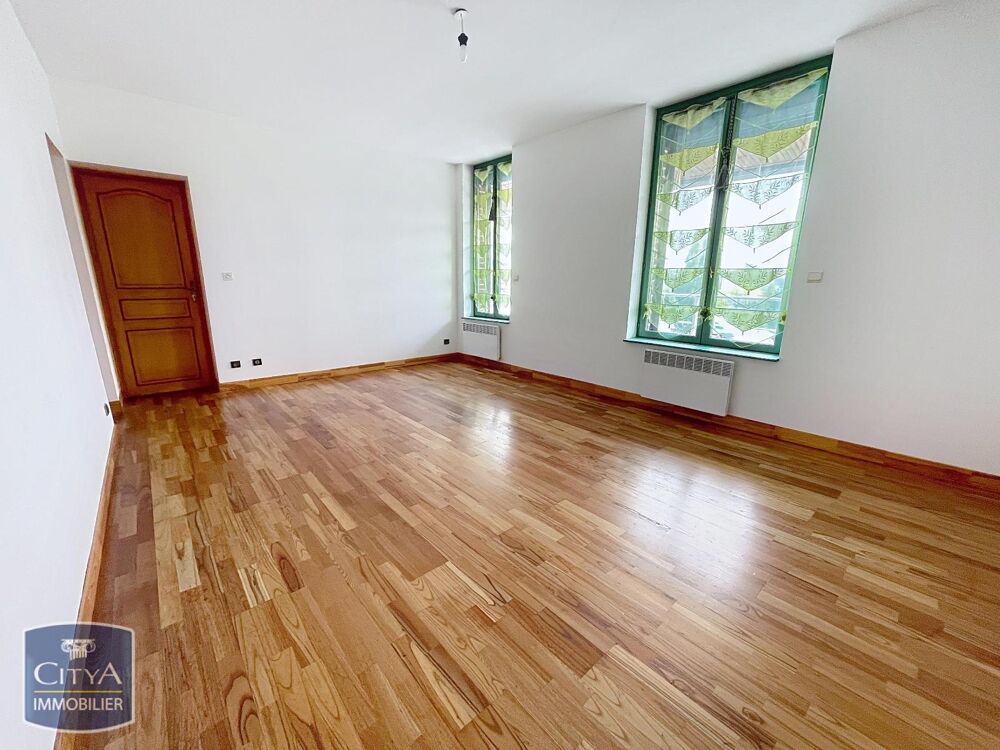 À LOUER : Appartement T5 situé à Maubeuge, dans le dépar....