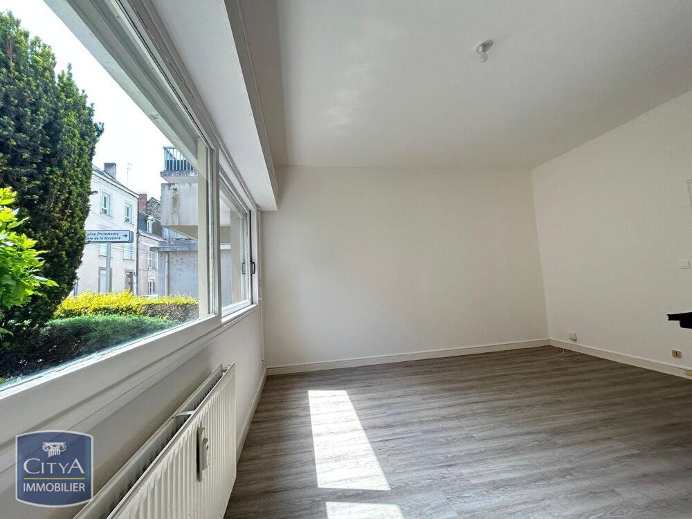 À LOUER : Appartement T2 rénovée à Laval, idéalement sit....