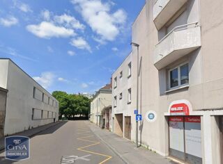  Parking / Garage à louer 