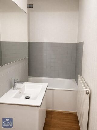  Appartement à louer 3 pièces 53 m²