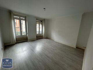  Appartement à louer 2 pièces 57 m²