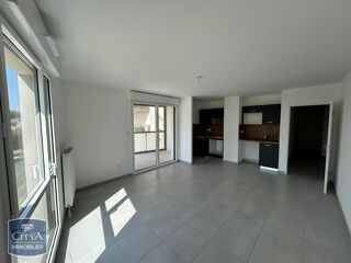  Appartement à louer 3 pièces 63 m²