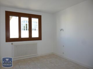  Appartement à louer 4 pièces 103 m²
