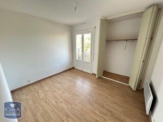  Appartement à louer 4 pièces 75 m²
