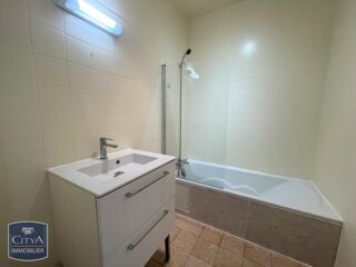  Appartement à louer 2 pièces 52 m²