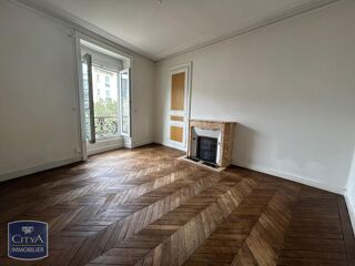  Appartement à louer 4 pièces 77 m²
