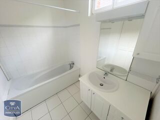  Appartement à louer 3 pièces 58 m²