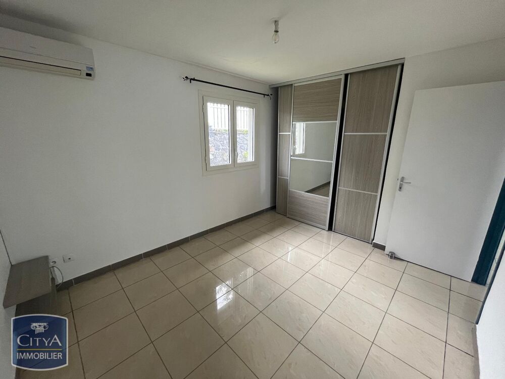 location Maison - 4 pièce(s) - 90 m² Saint-Benoît (97470)