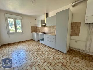  Appartement à louer 3 pièces 80 m²