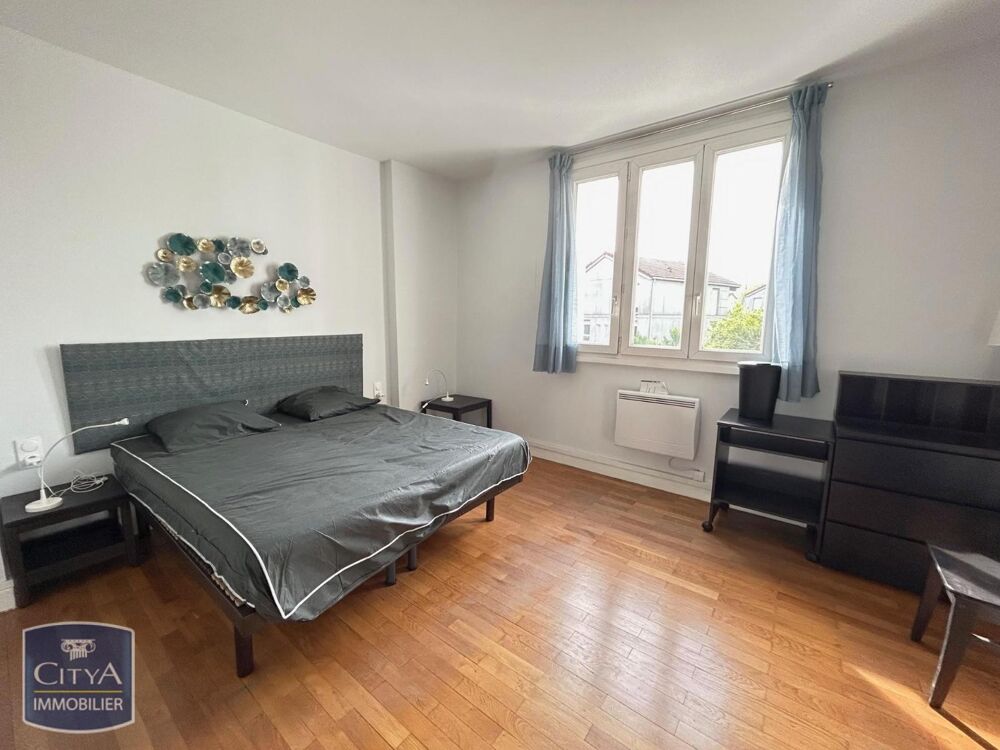 À LOUER : Appartement meublé 4 pièces au 27 boulevard Cl....