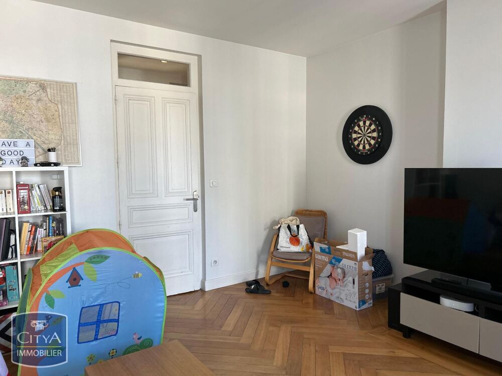 BOURG EN BRESSE, à louer très beau T4 de 102m² situé 12 ....
