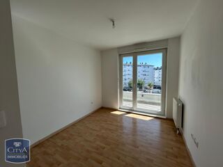  Appartement à louer 4 pièces 89 m²