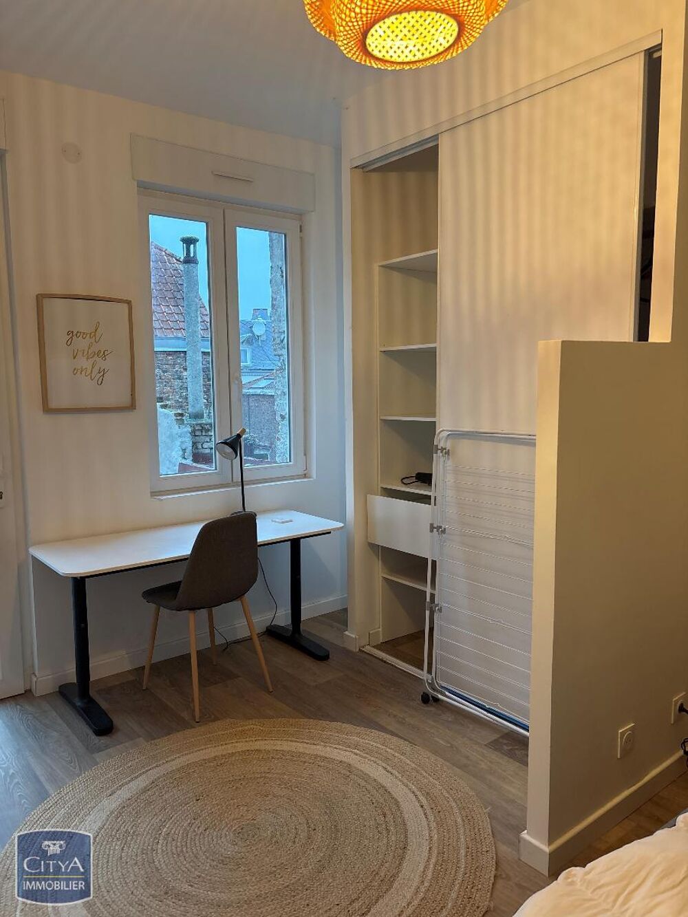 À LOUER : Appartement T1 situé à Valenciennes, dans le d....