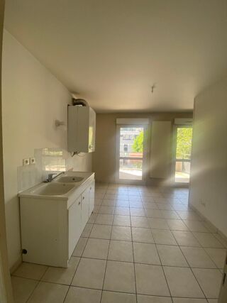  Appartement � louer 3 pi�ces 