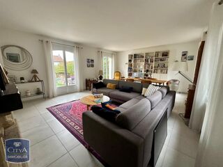  Maison à louer 6 pièces 152 m²