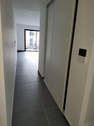  Appartement à louer 3 pièces 78 m²
