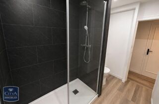  Appartement à louer 3 pièces 57 m²