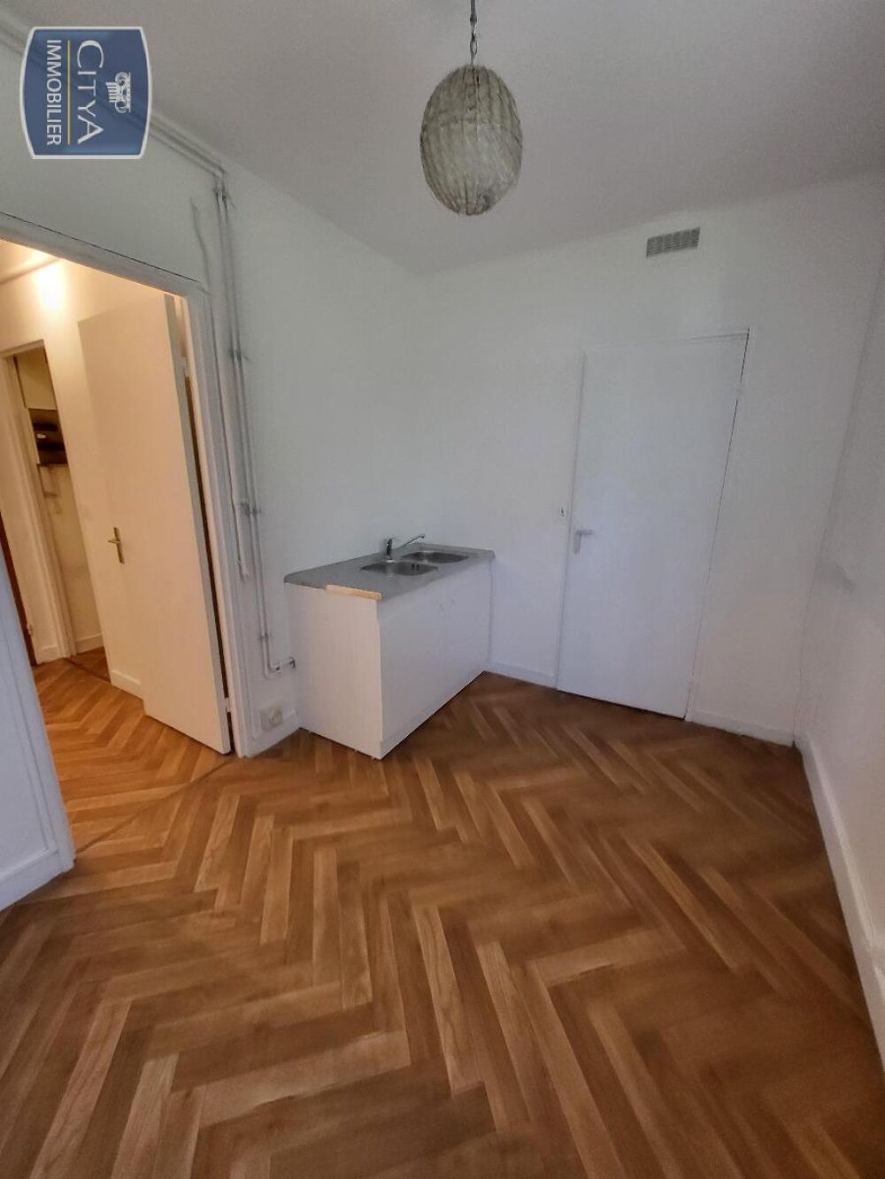 A LOUER Bel appartement de type T2 situé à Beauvais (600....