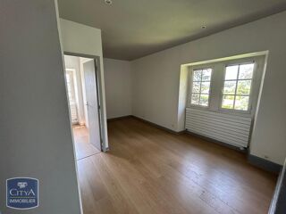  Appartement à louer 4 pièces 122 m²