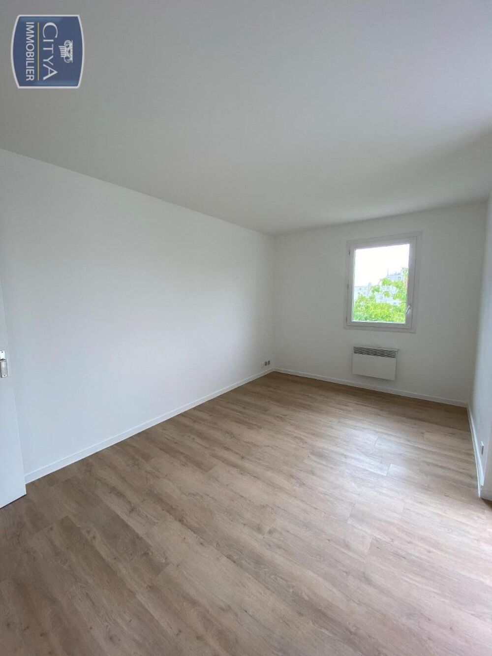 location Appartement - 2 pièce(s) - 46 m² Noisy-le-Grand (93160)