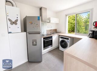  Appartement à louer 3 pièces 63 m²