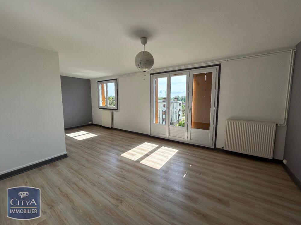 À LOUER : Appartement T4 avec jardin à DECIZE. Découvrez....