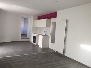  Appartement à louer 3 pièces 82 m²